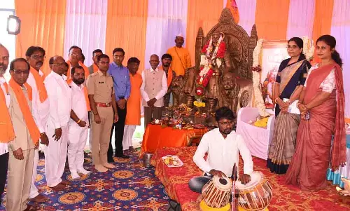 शिवाजी का संघर्षपूर्ण जीवन प्रेरणादायी है: District मजिस्ट्रेट हर्षल भोयर शिवाजी का संघर्षपूर्ण जीवन प्रेरणादायी है: District मजिस्ट्रेट हर्षल भोयर