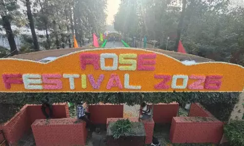 ज़ाकिर हुसैन रोज़ गार्डन में रोज़ फ़ेस्टिवल Chandigarh का ग्रैंड ओपनिंग के साथ शुरू हुआ