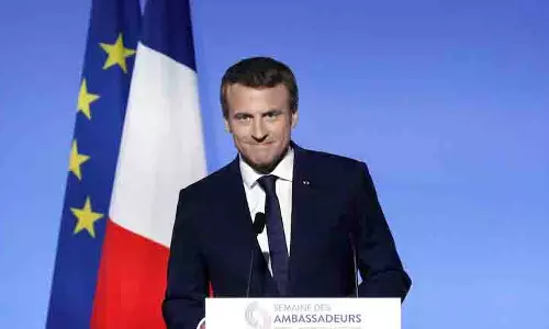 Macron ने इटली के PM मेलोनी से दूसरे देशों पर कमेंट करना बंद करने को कहा