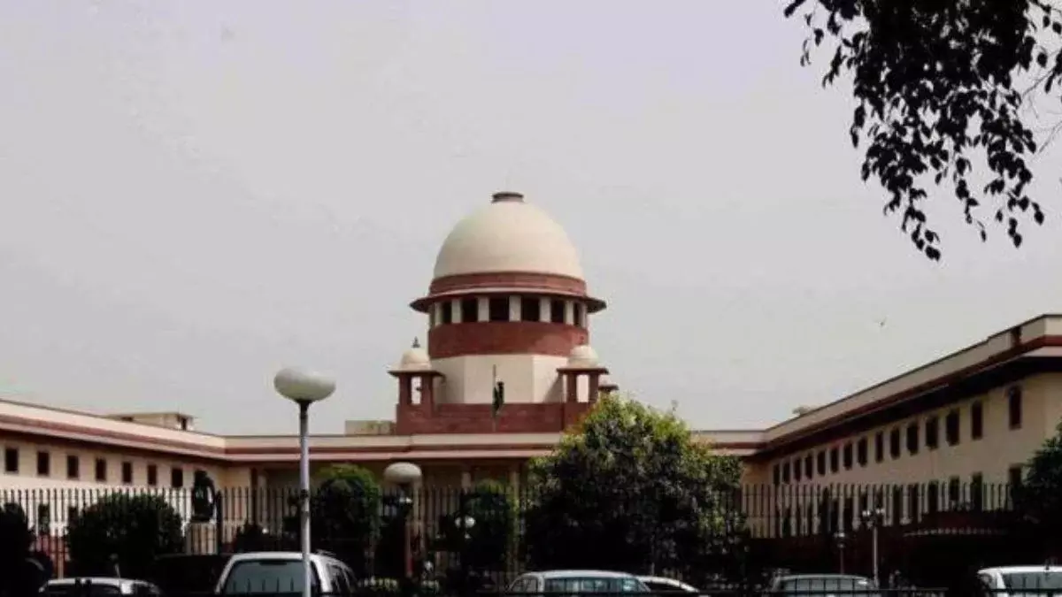 Chandigarh: पंजाब-हरियाणा अधिकारियों को अवमानना नोटिस, HC ने जताई नाराजगी Chandigarh: पंजाब-हरियाणा अधिकारियों को अवमानना नोटिस, HC ने जताई नाराजगी