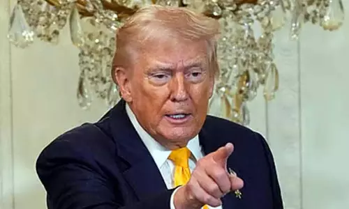 ट्रंप भारत पर ‘बहुत ज़्यादा’ टैरिफ़ लगाने के बहाने ढूंढ रहे हैं: US Congressman ट्रंप भारत पर ‘बहुत ज़्यादा’ टैरिफ़ लगाने के बहाने ढूंढ रहे हैं: US Congressman