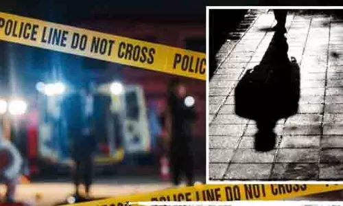 पुणे में क्राइम: मां के दोस्त ने बेटी को टॉर्चर किया, FIR दर्ज पुणे में क्राइम: मां के दोस्त ने बेटी को टॉर्चर किया, FIR दर्ज