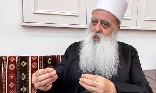 Syria में ड्रूज़ खतरे में, इज़राइल में लीडर ने बताया हालात Syria में ड्रूज़ खतरे में, इज़राइल में लीडर ने बताया हालात