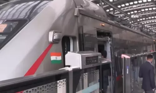 Delhi: नमो भारत रैपिड रेल का परीक्षण सफलतापूर्वक संपन्न हुआ, प्रधानमंत्री मोदी सेवा का उद्घाटन करेंगे Delhi: नमो भारत रैपिड रेल का परीक्षण सफलतापूर्वक संपन्न हुआ, प्रधानमंत्री मोदी सेवा का उद्घाटन करेंगे