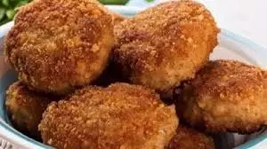 Crispy tikki recipe :घर पर कैसे बनाएं ठेले जैसी कुरकुरी टिक्की, फटाफट नोट कर लीजिए रेसिपी Crispy tikki recipe :घर पर कैसे बनाएं ठेले जैसी कुरकुरी टिक्की, फटाफट नोट कर लीजिए रेसिपी