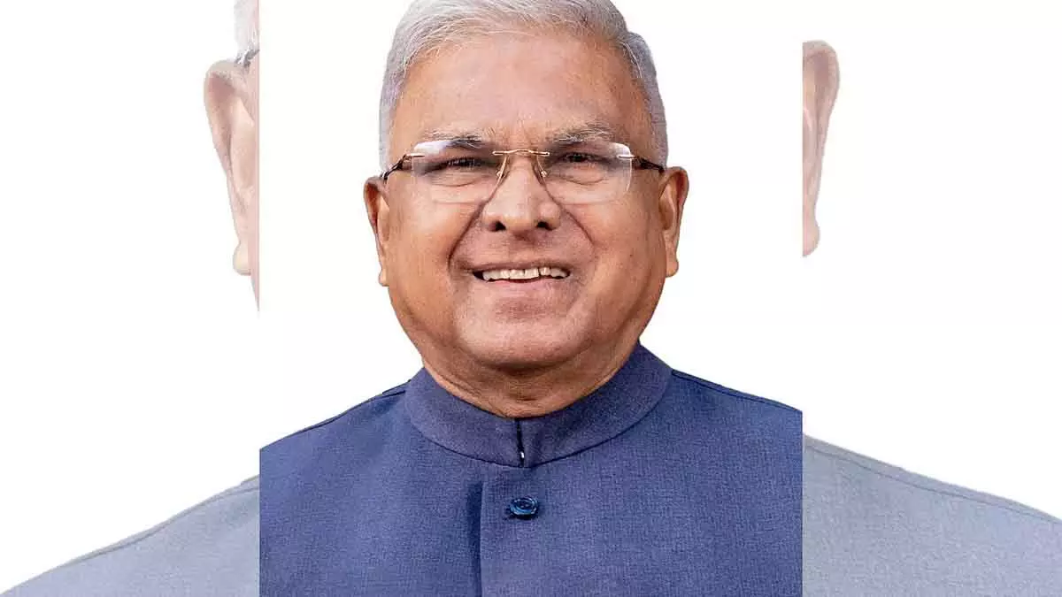 Indore: गवर्नर के रहने के दौरान सफाई में चूक; 6 अधिकारियों को नोटिस Indore: गवर्नर के रहने के दौरान सफाई में चूक; 6 अधिकारियों को नोटिस