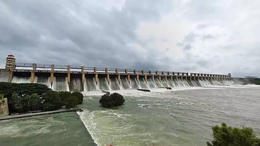 Karnataka : तुंगभद्रा बांध पर तीन और नए क्रेस्ट गेट लगाए गए Karnataka : तुंगभद्रा बांध पर तीन और नए क्रेस्ट गेट लगाए गए