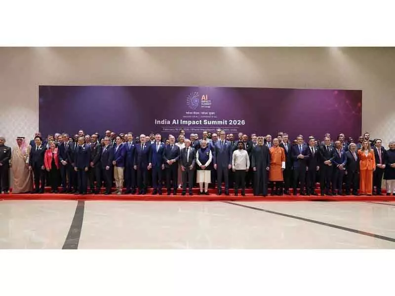 PM मोदी ने दुनिया के नेताओं से मुलाकात की; इंडिया इम्पैक्ट समिट में MANAV AI विज़न पर चर्चा की PM मोदी ने दुनिया के नेताओं से मुलाकात की; इंडिया इम्पैक्ट समिट में MANAV AI विज़न पर चर्चा की