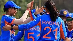 IND vs SL: भारत ने श्रीलंका को सेमीफाइनल में 5 विकेट से रौंदकर फाइनल में बनाई जगह IND vs SL: भारत ने श्रीलंका को सेमीफाइनल में 5 विकेट से रौंदकर फाइनल में बनाई जगह