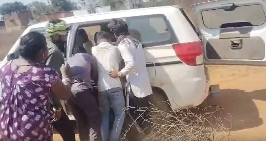 ठेकेदार ने मजदूर का किया था अपहरण, वारदात में शामिल सभी आरोपी गिरफ्तार ठेकेदार ने मजदूर का किया था अपहरण, वारदात में शामिल सभी आरोपी गिरफ्तार