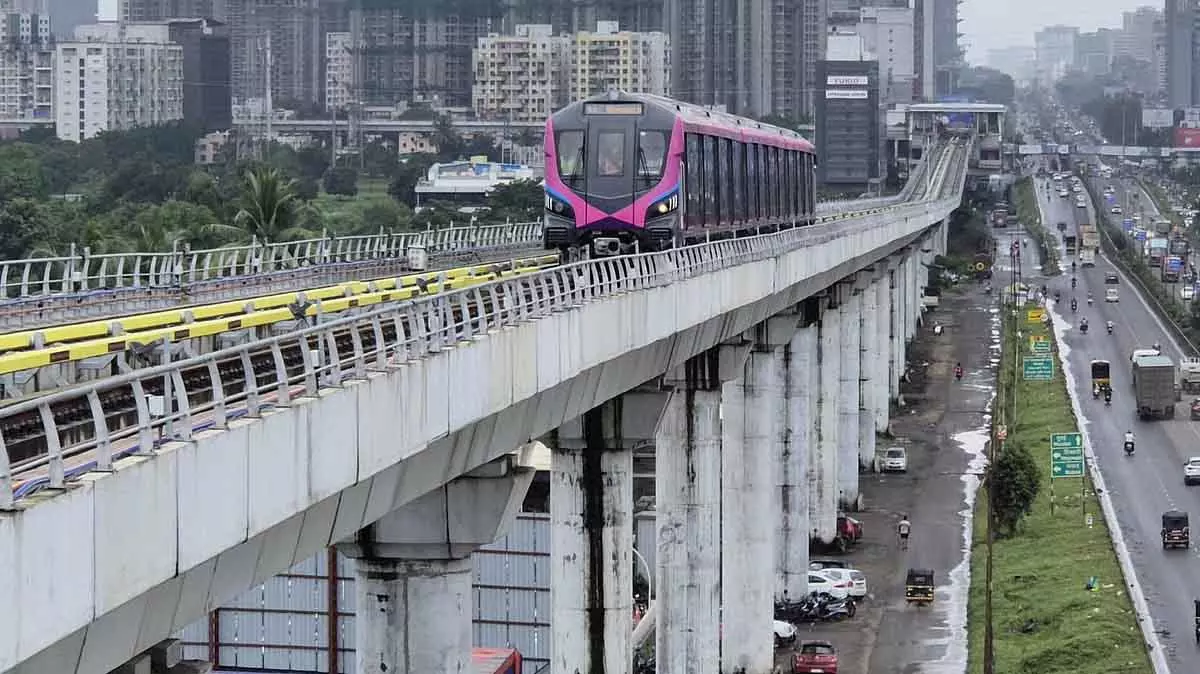 Pune : हिंजवाड़ी-शिवाजीनगर मेट्रो लाइन अलग-अलग फेज में खुलेगी Pune : हिंजवाड़ी-शिवाजीनगर मेट्रो लाइन अलग-अलग फेज में खुलेगी