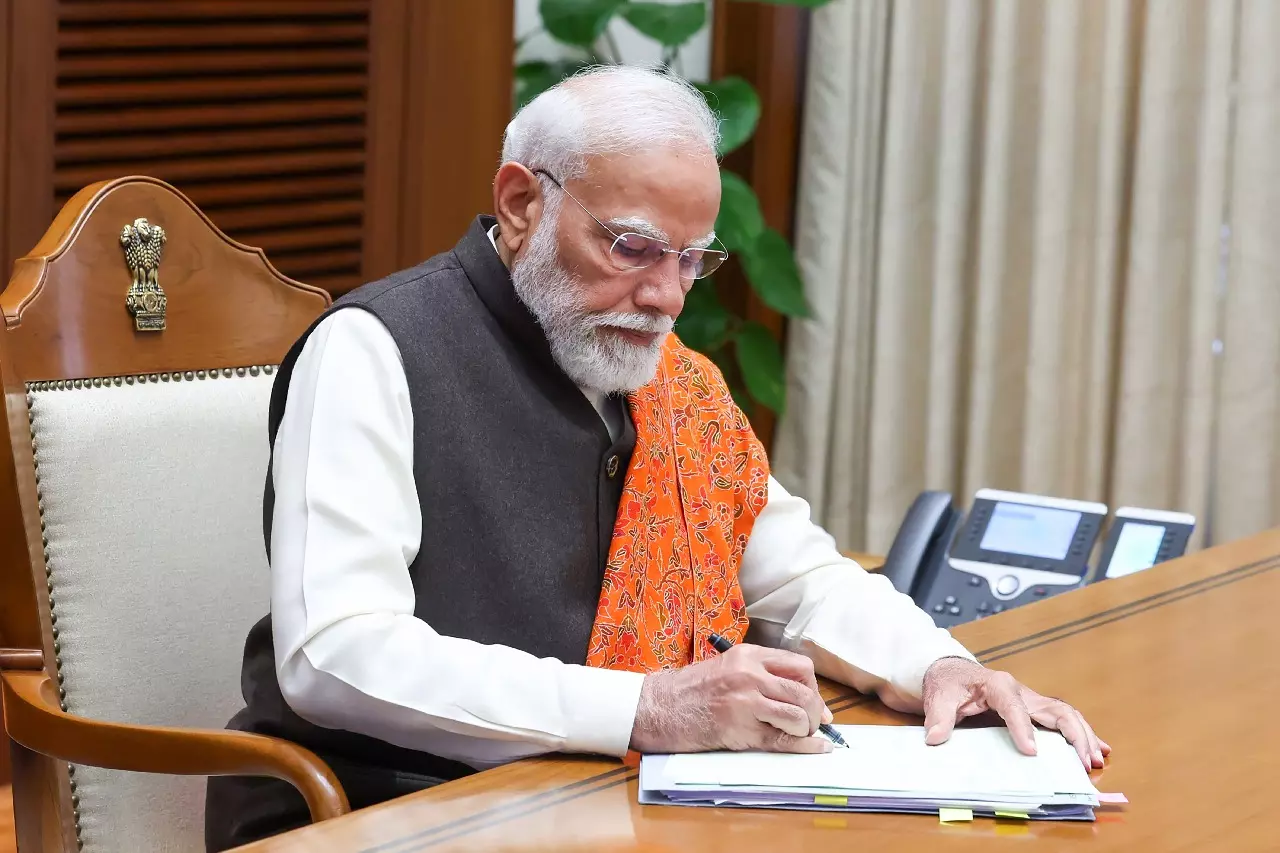 PM Modi ने अरुणाचल मुख्यमंत्री को भेजा विकास संबंधी पत्र PM Modi ने अरुणाचल मुख्यमंत्री को भेजा विकास संबंधी पत्र