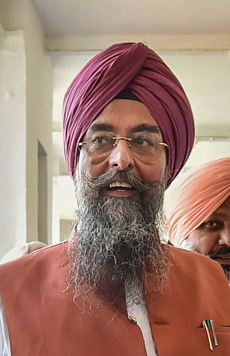 SGPC के कामकाज में पारदर्शिता सुनिश्चित करने का समय आ गया है: स्पीकर कुलतार सिंह संधवान SGPC के कामकाज में पारदर्शिता सुनिश्चित करने का समय आ गया है: स्पीकर कुलतार सिंह संधवान