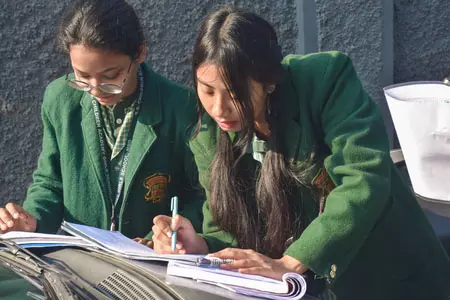 CBSE बोर्ड: सांइस की मुख्य परीक्षाएं शुरू, आज फिजिक्स का इम्तिहान CBSE बोर्ड: सांइस की मुख्य परीक्षाएं शुरू, आज फिजिक्स का इम्तिहान