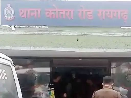 साड़ी के झूले से परिवार की खुशियां उड़ गई, बच्ची की मौत साड़ी के झूले से परिवार की खुशियां उड़ गई, बच्ची की मौत