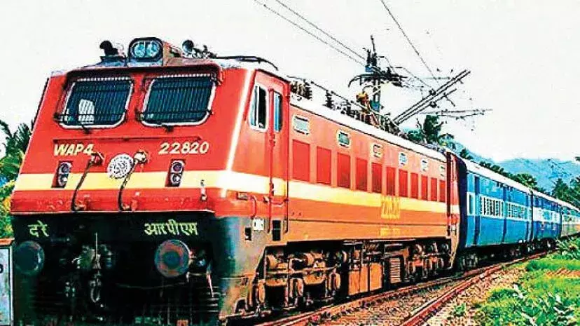 Kerala: सरकार ने मुँह मोड़ लिया; विझिंजम रेल लालफीताशाही में Kerala: सरकार ने मुँह मोड़ लिया; विझिंजम रेल लालफीताशाही में