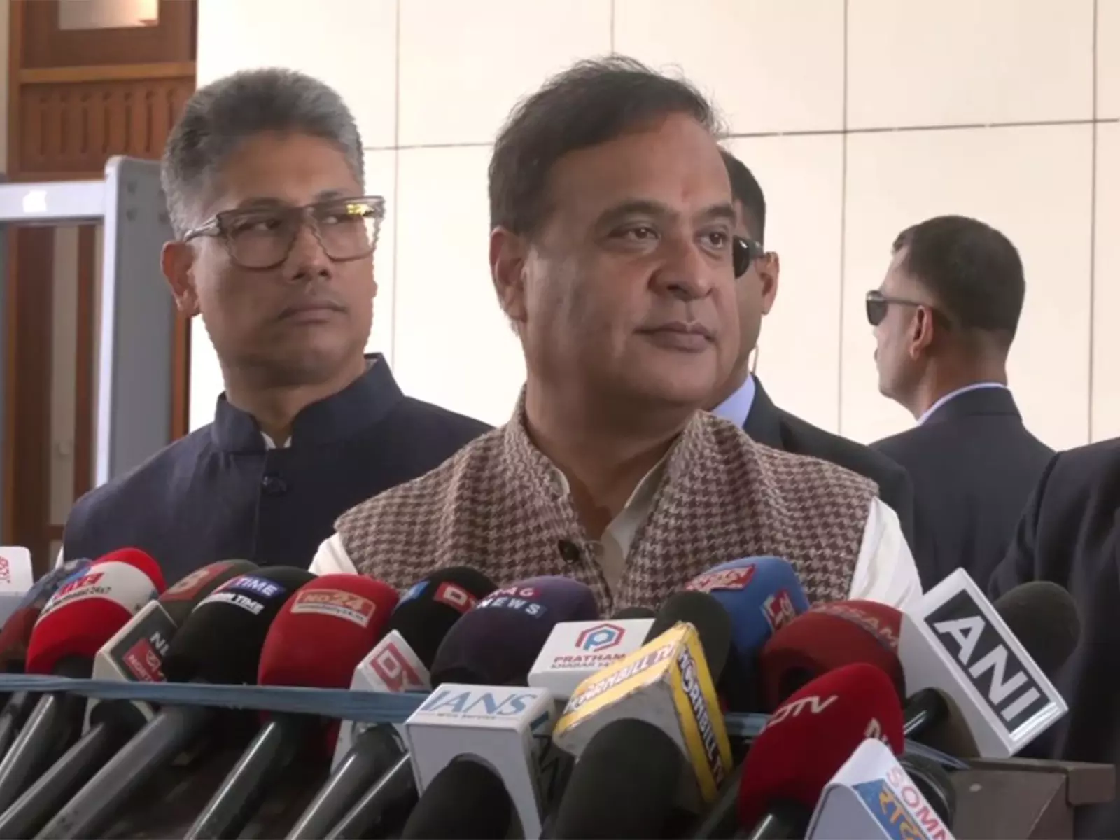 बराक घाटी अब असम के विकास की कुंजी: Himanta Biswa Sarma बराक घाटी अब असम के विकास की कुंजी: Himanta Biswa Sarma