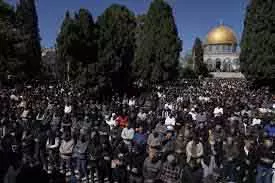 रमज़ान के पहले शुक्रवार अल-अक्सा में नमाज़, West Bank फ़िलिस्तीनियों पर पाबंदी रमज़ान के पहले शुक्रवार अल-अक्सा में नमाज़, West Bank फ़िलिस्तीनियों पर पाबंदी
