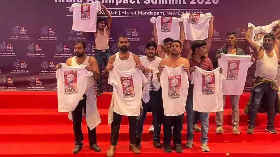 AI Summit में शर्टलेस यूथ कांग्रेस प्रोटेस्टर्स के खिलाफ क्या एक्शन लिया गया? AI Summit में शर्टलेस यूथ कांग्रेस प्रोटेस्टर्स के खिलाफ क्या एक्शन लिया गया?