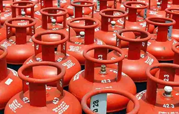 एक छोटी सी गलती पड़ सकती है महंगी; Gas leakage की शिकायतें बढ़ीं! एक छोटी सी गलती पड़ सकती है महंगी; Gas leakage की शिकायतें बढ़ीं!