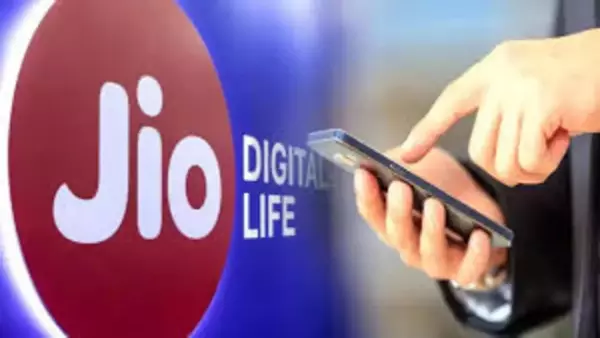 Jio का नया प्लान: 365 दिन, 900GB+ डेटा और अनलिमिटिड 5G कॉलिंग Jio का नया प्लान: 365 दिन, 900GB+ डेटा और अनलिमिटिड 5G कॉलिंग
