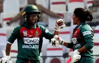 महिला एशिया कप ए राइजिंग स्टार्स: भारत और Bangladesh के बीच होगा फाइनल, पाकिस्तान का टूटा सपना महिला एशिया कप ए राइजिंग स्टार्स: भारत और Bangladesh के बीच होगा फाइनल, पाकिस्तान का टूटा सपना