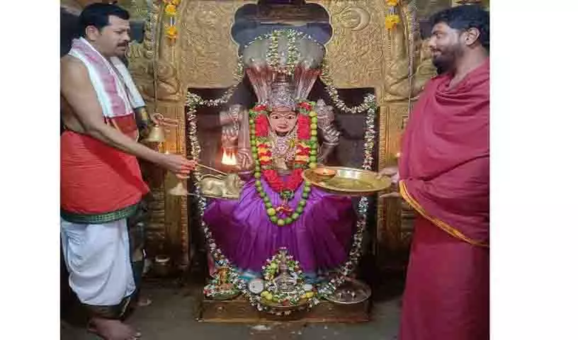 Dharveshipuram रेणुका येल्लम्मा की माँ के लिए विशेष प्रार्थना Dharveshipuram रेणुका येल्लम्मा की माँ के लिए विशेष प्रार्थना