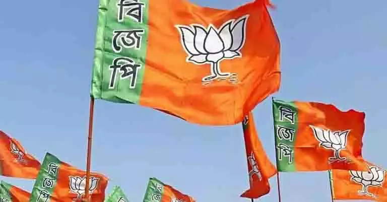 BJP ने इच्छामती गाद की बिक्री पर आवाज उठाई, तृणमूल ने जवाब दिया BJP ने इच्छामती गाद की बिक्री पर आवाज उठाई, तृणमूल ने जवाब दिया
