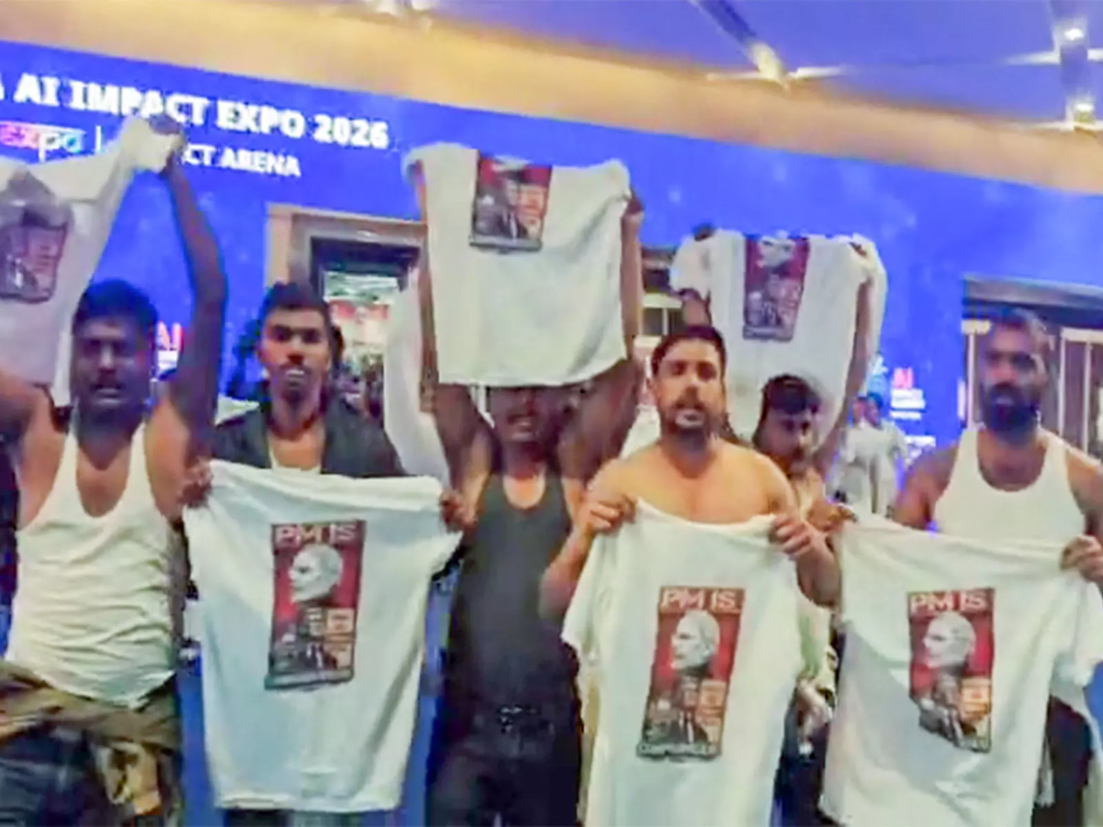 प्रत्यक्षदर्शी ने AI Summit में युवा कांग्रेस के विरोध प्रदर्शन का ब्यौरा दिया प्रत्यक्षदर्शी ने AI Summit में युवा कांग्रेस के विरोध प्रदर्शन का ब्यौरा दिया