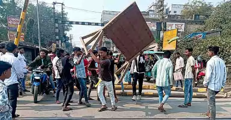NIA ने हाई कोर्ट को बताया कि पुलिस बेलडांगा केस डायरी नहीं सौंप रही NIA ने हाई कोर्ट को बताया कि पुलिस बेलडांगा केस डायरी नहीं सौंप रही