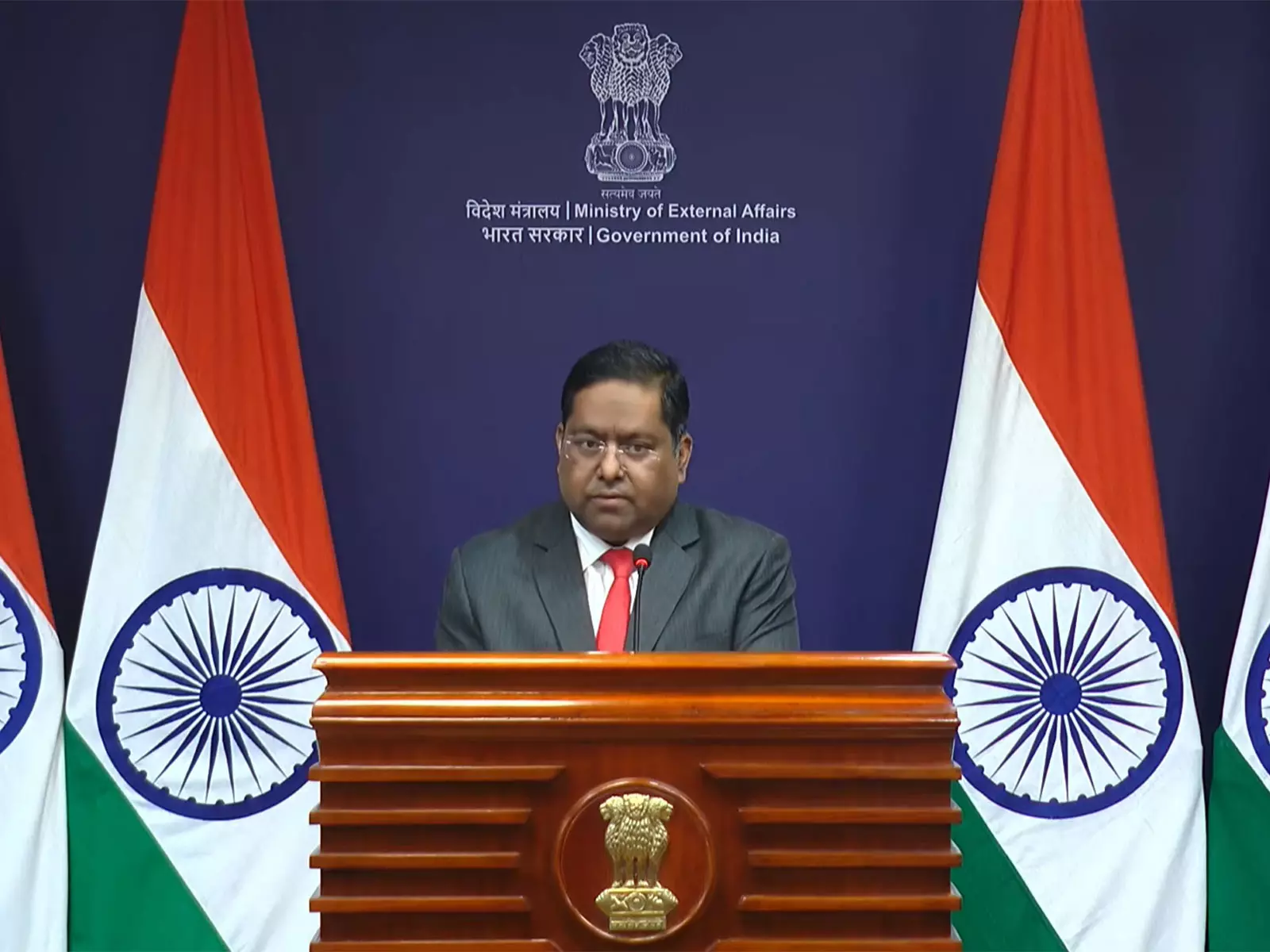 अमेरिका के साथ तनाव के बीच विदेश मंत्रालय ने कहा, Iran की स्थिति पर नजर अमेरिका के साथ तनाव के बीच विदेश मंत्रालय ने कहा, Iran की स्थिति पर नजर
