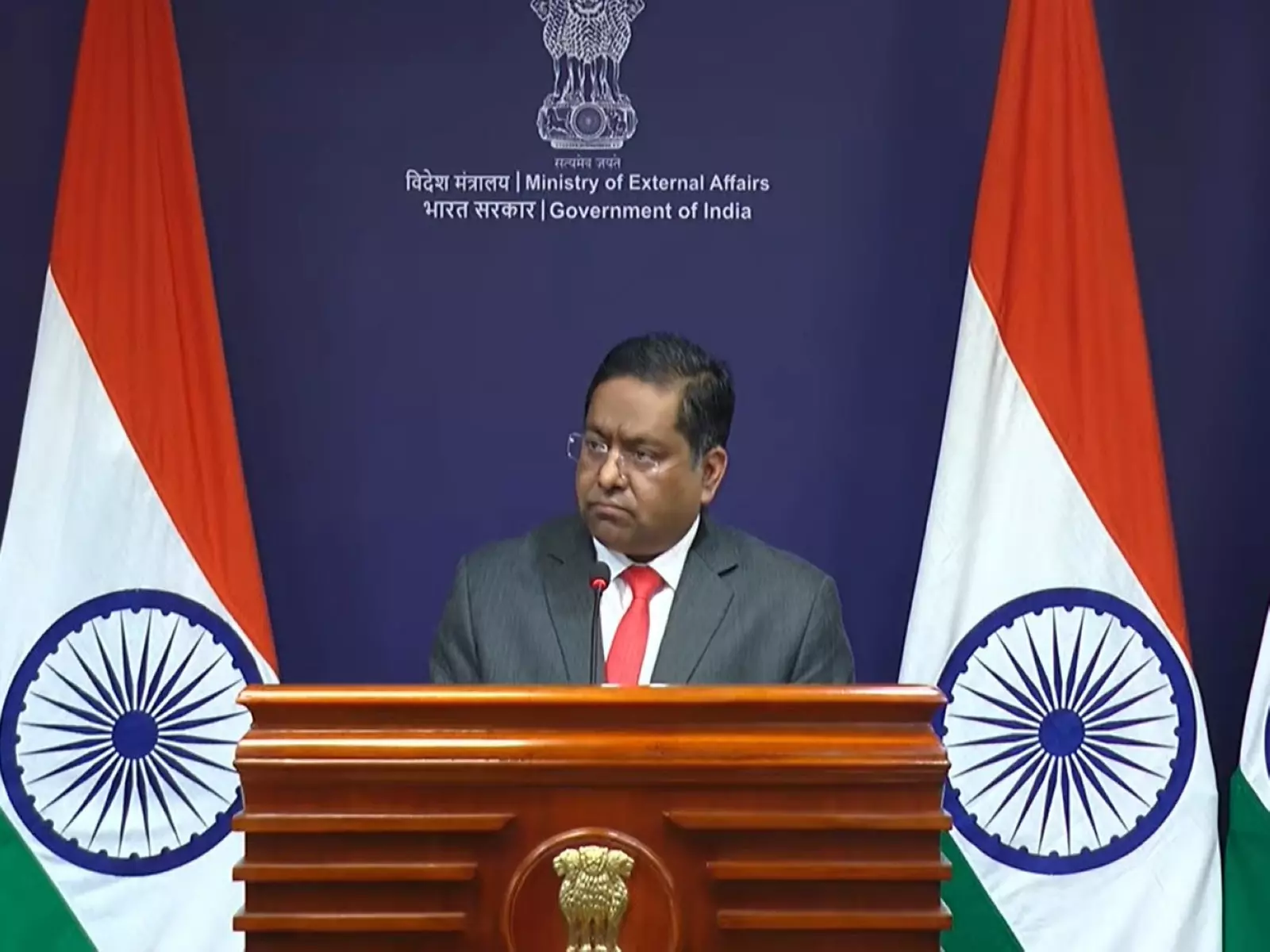 विदेश मंत्रालय ने Bangladesh की नई सरकार के साथ भारत की सहभागिता पर यह बयान दिया विदेश मंत्रालय ने Bangladesh की नई सरकार के साथ भारत की सहभागिता पर यह बयान दिया