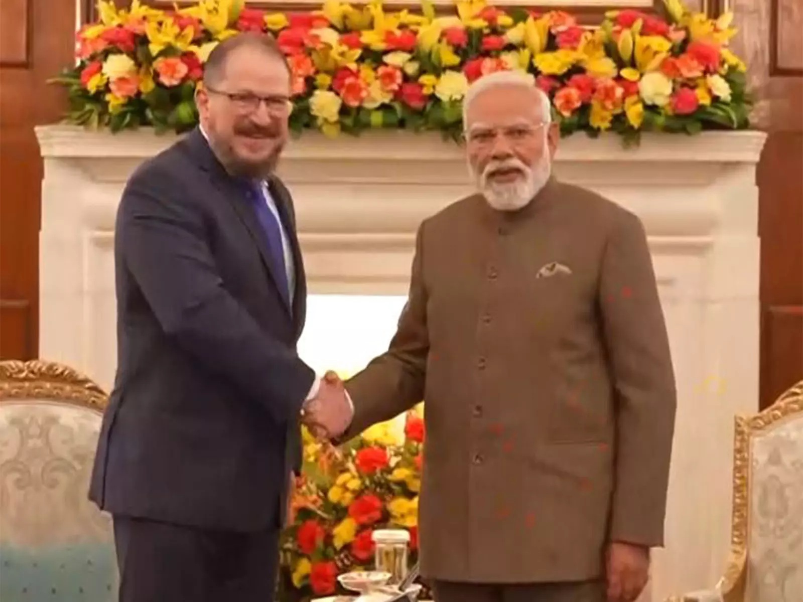 भारत एआई इम्पैक्ट समिट के दौरान PM मोदी ने क्वालकॉम के CEO क्रिस्टियानो एमोन से मुलाकात की भारत एआई इम्पैक्ट समिट के दौरान PM मोदी ने क्वालकॉम के CEO क्रिस्टियानो एमोन से मुलाकात की