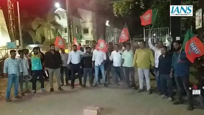 University की घोषणा पर जश्न, लोगों ने फैसले को बताया ऐतिहासिक University की घोषणा पर जश्न, लोगों ने फैसले को बताया ऐतिहासिक
