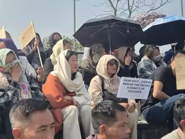 Nagaland: वेरिफिकेशन में गड़बड़, नागालैंड के टीचर्स ने रेगुलराइजेशन के लिए फिर से क्यों आंदोलन शुरू Nagaland: वेरिफिकेशन में गड़बड़, नागालैंड के टीचर्स ने रेगुलराइजेशन के लिए फिर से क्यों आंदोलन शुरू