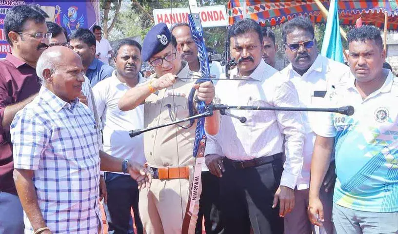 Khammam: खम्मम में चार दिवसीय राज्य स्तरीय तीरंदाजी प्रतियोगिताएं शुरू हुईं