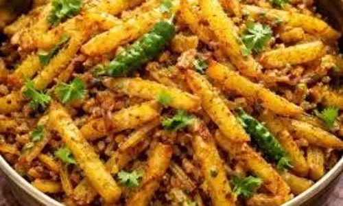 Bihari Style Aloo Bhujia:  घर पर बनाएं बिहारी स्टाइल आलू भुजिया