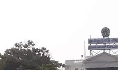आखिरी दिन की मीटिंग: AIADMK ने बायकॉट किया आखिरी दिन की मीटिंग: AIADMK ने बायकॉट किया