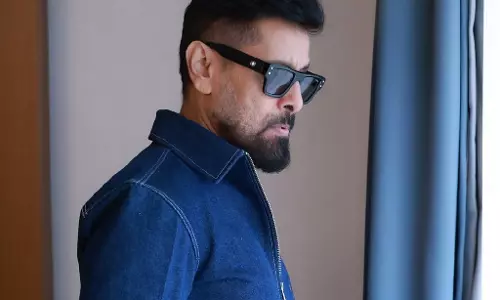 Vikram ने एक साथ चार नई फिल्मों का किया ऐलान! Vikram ने एक साथ चार नई फिल्मों का किया ऐलान!