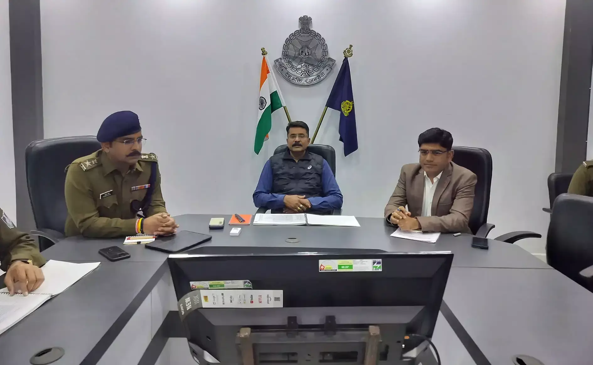 Ujjain: एडीजी ने सिंहस्थ तैयारियों की समीक्षा की Ujjain: एडीजी ने सिंहस्थ तैयारियों की समीक्षा की