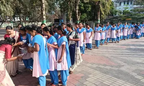 Odisha : ढेंकनाल में ₹200 फीस के लिए स्टूडेंट को मैट्रिक एग्जाम से बाहर कर दिया गया Odisha : ढेंकनाल में ₹200 फीस के लिए स्टूडेंट को मैट्रिक एग्जाम से बाहर कर दिया गया