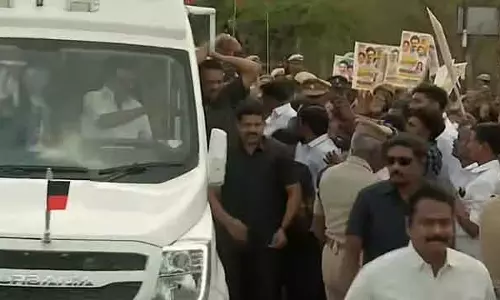 Tamil Nadu : मुख्यमंत्री स्टालिन मदुरै पहुंचे Tamil Nadu : मुख्यमंत्री स्टालिन मदुरै पहुंचे