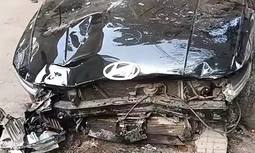 Subhash Nagar में तेज रफ्तार कार दुर्घटना में डिलीवरी कर्मी की मौत Subhash Nagar में तेज रफ्तार कार दुर्घटना में डिलीवरी कर्मी की मौत