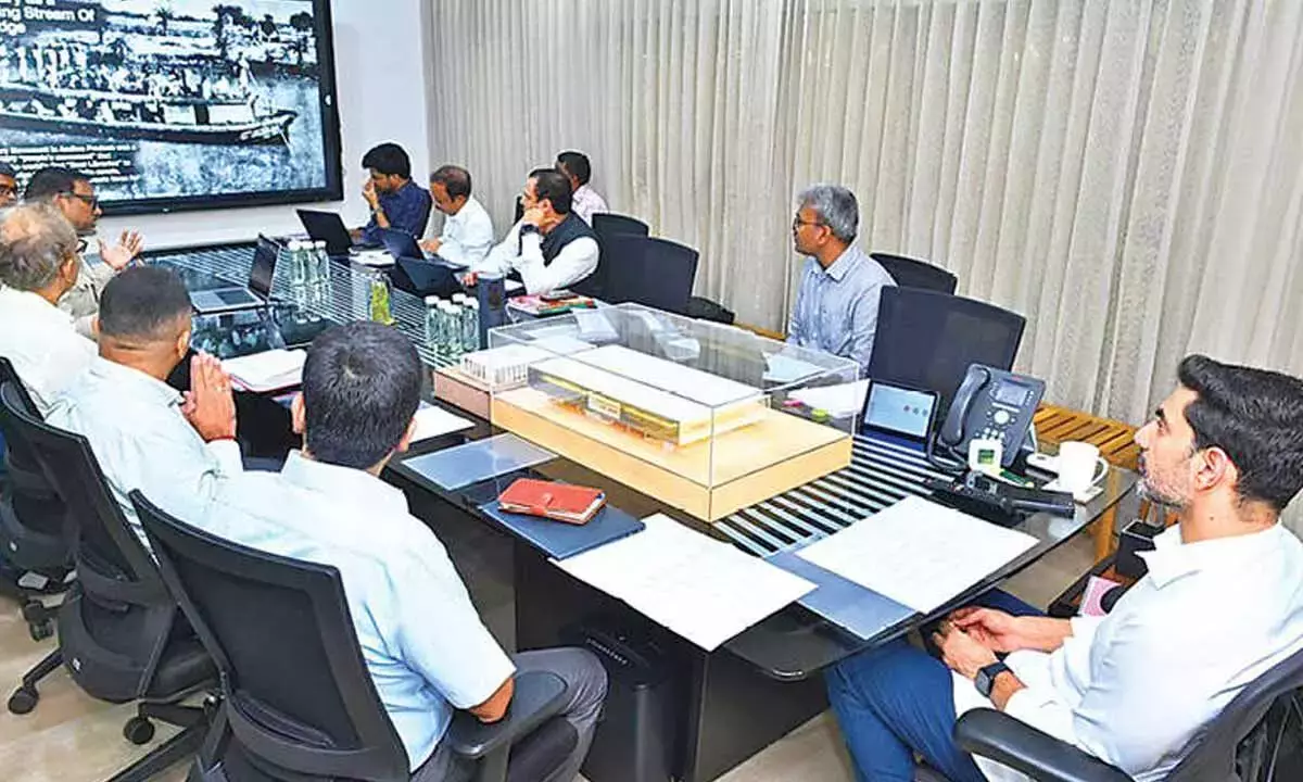 Andhra: लोकेश ने अमरावती में आइकॉनिक स्टेट सेंट्रल लाइब्रेरी के लिए ज़ोर दिया Andhra: लोकेश ने अमरावती में आइकॉनिक स्टेट सेंट्रल लाइब्रेरी के लिए ज़ोर दिया