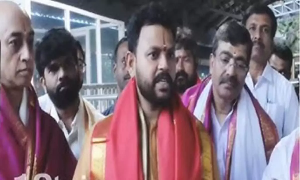 पूर्व VC वेंकैया नायडू ने देश, भाषा और शिक्षकों के सम्मान की अपील की