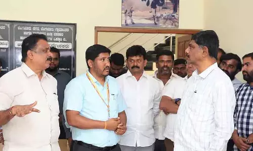 Karnataka : डी.के. सुरेश ने बामुल ऑफिस का दौरा किया