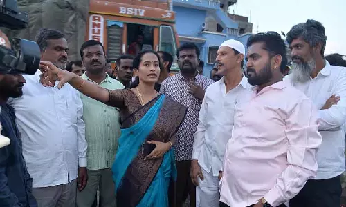 अकाउंट्स फाइल होने पर डामरिंग की इजाज़त मिलेगी: Kurki Rajeshwari अकाउंट्स फाइल होने पर डामरिंग की इजाज़त मिलेगी: Kurki Rajeshwari