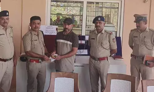 Dandeli: चोरी का मामला, सोना, बाइक वारिसों को सौंप दी गई