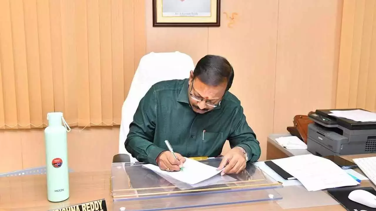 Telangana: मलकाजगिरी कमिश्नर ने बर्बादी और टैक्स बकाया पर कार्रवाई की Telangana: मलकाजगिरी कमिश्नर ने बर्बादी और टैक्स बकाया पर कार्रवाई की