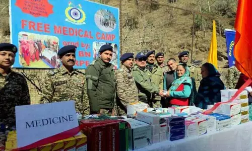 CRPF ने पल्ली गांव में मुफ्त मेडिकल कैंप लगाया